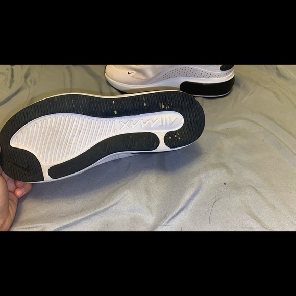 Air Max Bella - Picture 2 of 4